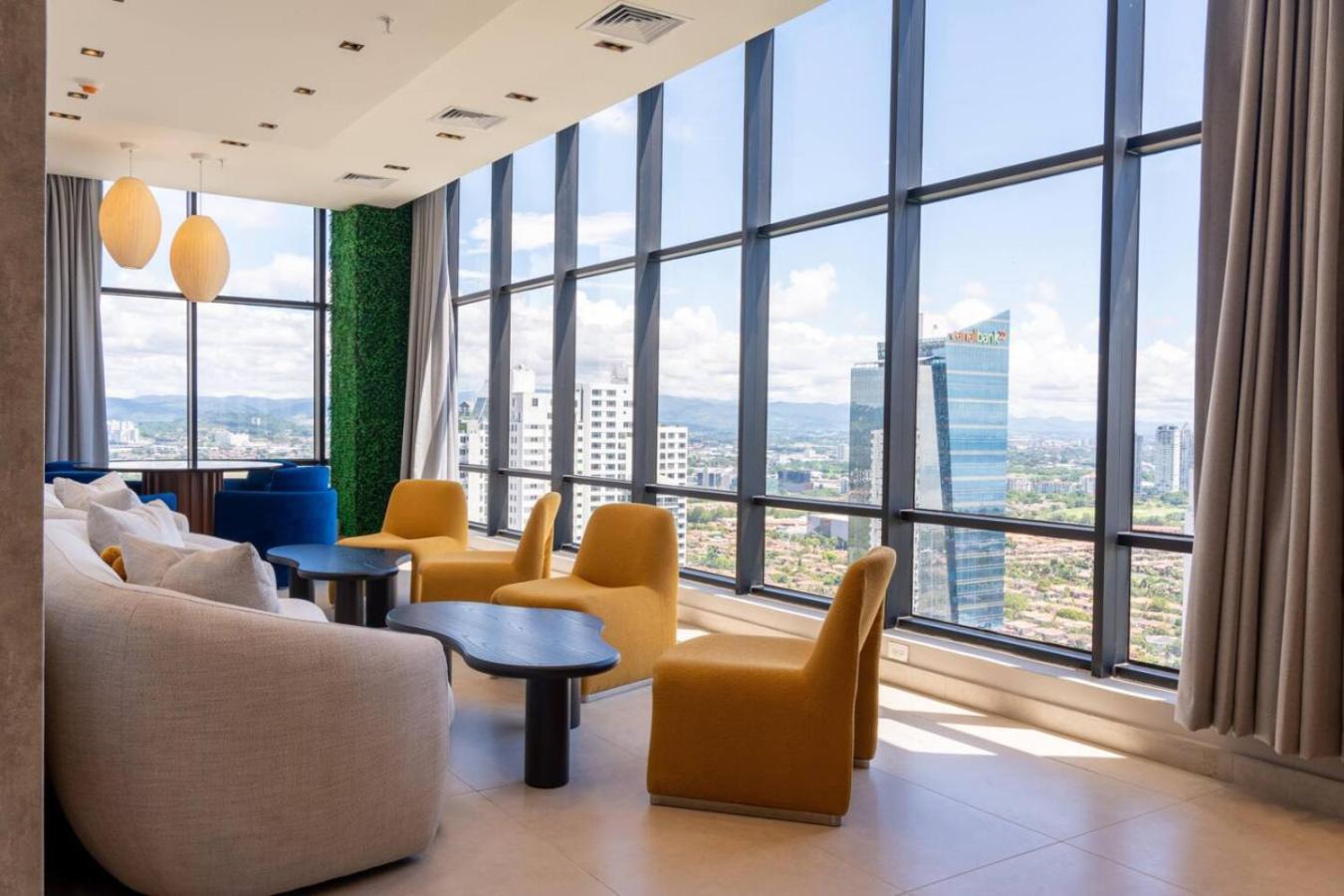 Apartment Business Loft with Ocean View