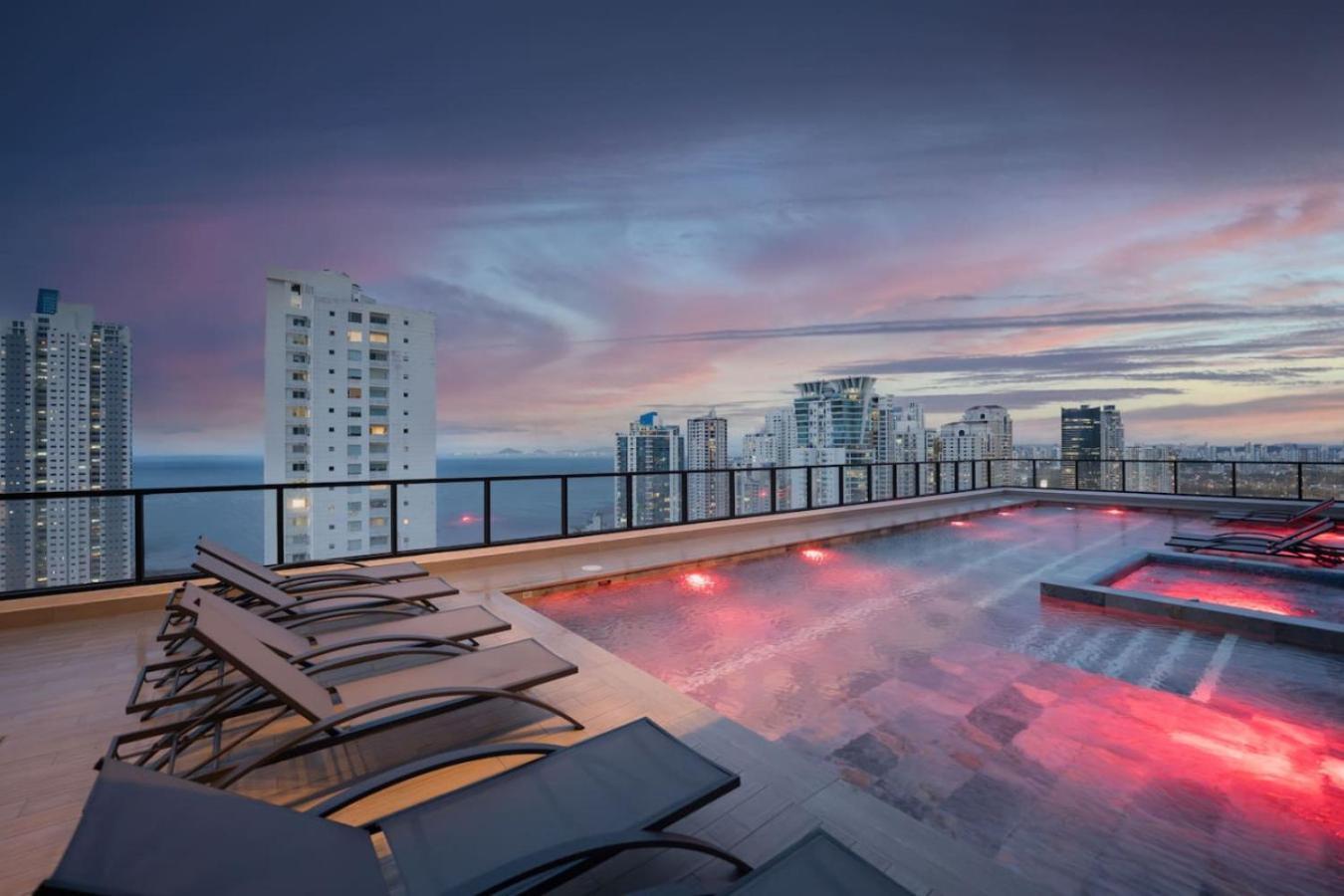 Apartment Business Loft with Ocean View
